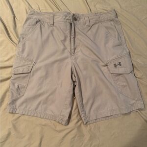 Under Armour men’s rip stop cargo shorts size 36 tan.